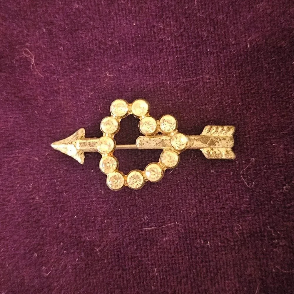 Vintage Silver Heart Arrow Brooch with Rhinestones. Great Valentine gift!